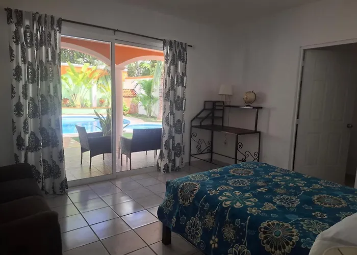 Pepe's Apartment *